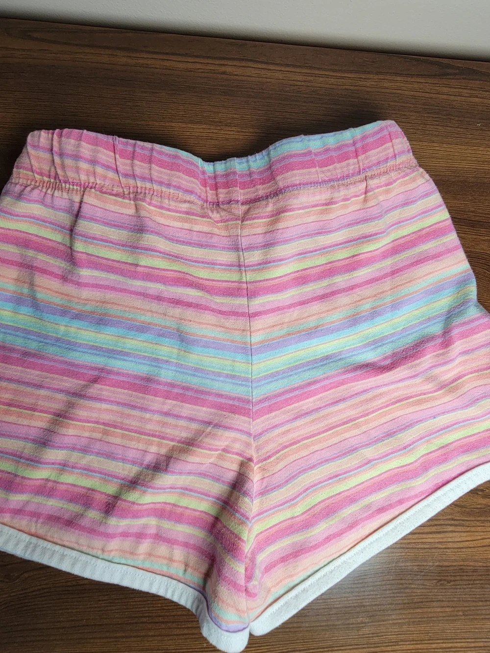 Place Pastel Rainbow Striped Shorts - Size M (7/8)